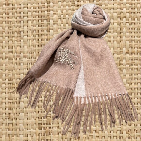 Burberry Scarf - Picture 1 of 4